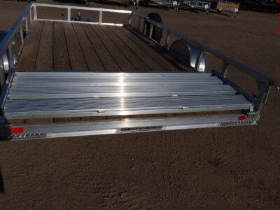 26 H&H H8214RSA-030 82″X14′ Aluminum rail side utility