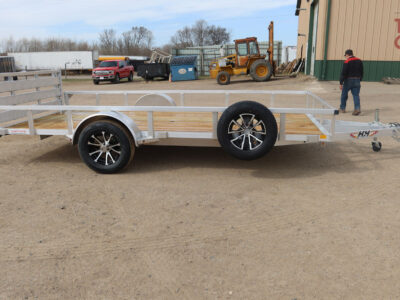 26 H&H H8214RSA-030 82″X14′ Aluminum rail side utility