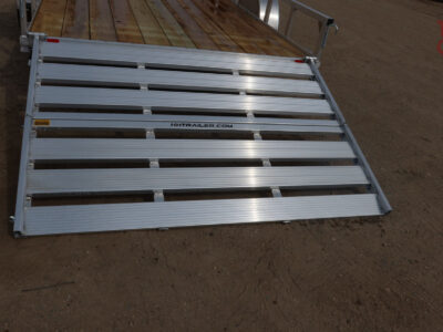 26 H&H H8214RSA-030 82″X14′ Aluminum rail side utility