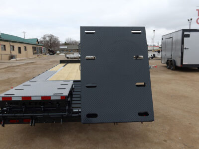 26 Hillcrest 176205SBMR 8.5’X20’+5′ Bumper Pull Deckover