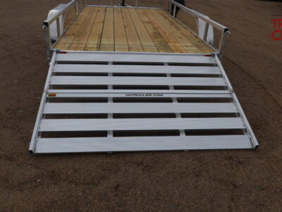26 H&H H-RSA8214-070 82″X14′ Aluminum Rail Side Utilty