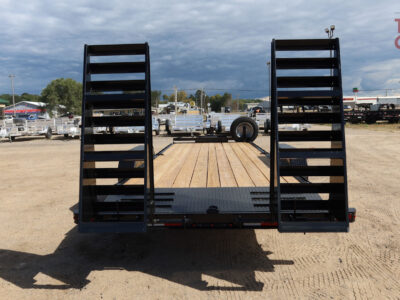 25 Trailerman T83202SC-B-160 83″X20’+2′ Contractor