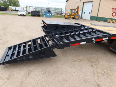 26 Rawmaxx FDXD32GN20K 8.5’X27’+5′ Gooseneck Deckover