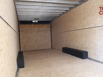 26 H&H H10128FTCHV-140 8.5’X28′ Enclosed