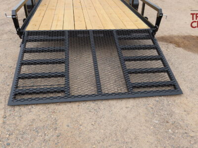 26 H&H H-RS8220-070 82″X20′ Rail Side Utility