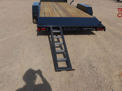 26 Hillcrest 10182SC 82″X18’+2′ Car Hauler