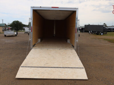 26 Xpress XPRESS8.5X24CH-XLT-P 8.5’X24′ Enclosed