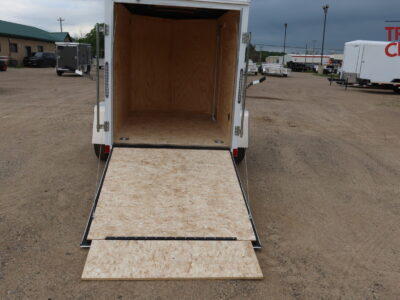 26 Darkhorse DHW5X8SA30 5’X8′ Enclosed