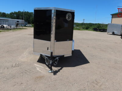 26 Darkhorse DHW5X8SA30 5’X8′ Enclosed
