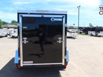 26 Darkhorse DHW5X8SA30 5’X8′ Enclosed