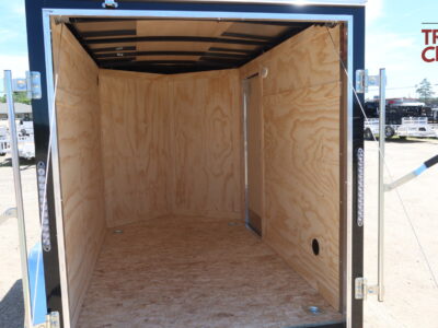 26 Darkhorse DHW5X8SA30 5’X8′ Enclosed