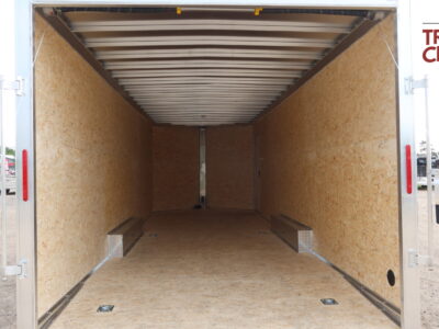27 Xpress XPRESS8.5X24CH-XLT-P 8.5’X24′ Enclosed