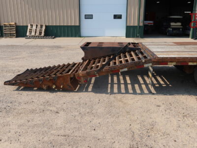 17 Big Tex 8.5’X30’+5′ Deckover Gooseneck