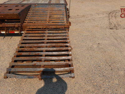 17 Big Tex 8.5’X30’+5′ Deckover Gooseneck