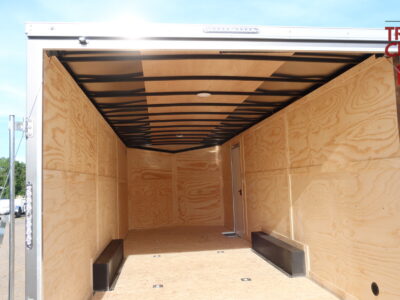 2026 Darkhorse DHW8.5X24TA52 8.5’X24′  Enclosed