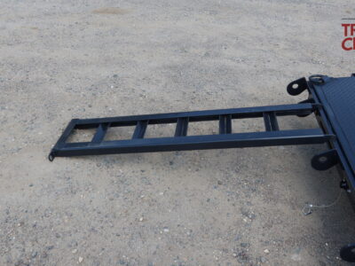 27 Hillcrest 10222SC 82″X22’+2’=24′ Car Hauler