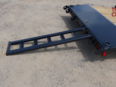 27 Hillcrest 10222SC 82″X22’+2’=24′ Car Hauler