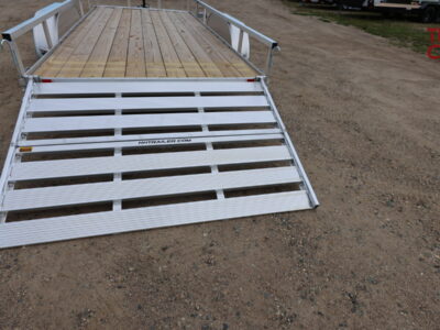 27 H&H H8216TRSA-070 82″X16′ Aluminum Rail Side Utility