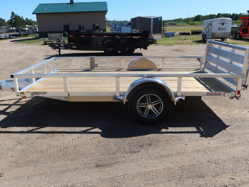 26 H&H H8214RSA-030 82″X12′ Aluminum Rail Side Utility