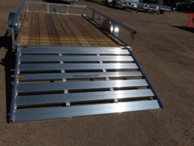 26 H&H H8214RSA-030 82″X12′ Aluminum Rail Side Utility