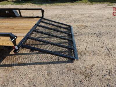 27 H&H H-RS7612-030 76″X12′ Rail Side Utility