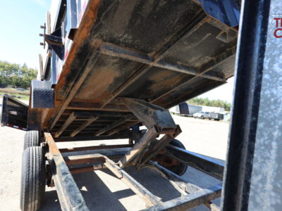 21 Big Tex 14GX-14BK6SIRPD 83″X14′ Gooseneck Dump