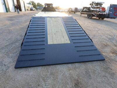 27 RawMaxx HTX36GN24K 8.5’X36′ Gooseneck Hydro Dove Tail