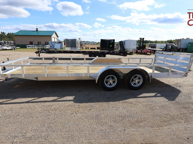 27 H&H H8220TRSA-070 82″X20′ Aluminum Rail Side Utility