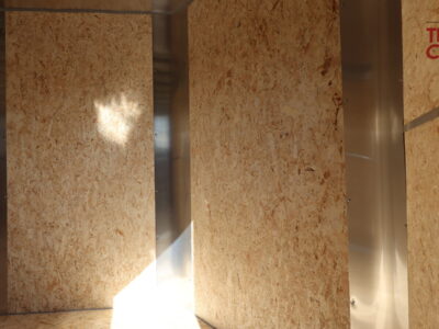 27 H&H H10124FTCHV-140 8.5’X24′ Enclosed