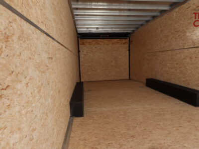 27 H&H H10124FTCHV-140 8.5’X24′ Enclosed