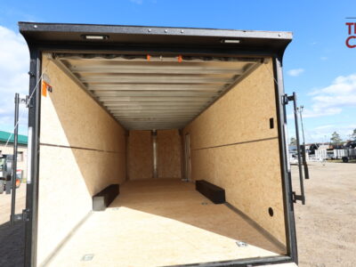 27 H&H H10124FTCHV-140 8.5’X24′ Enclosed