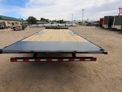 27 H&H H-DOT22-150 8.5’X22′ Deckover Tilt Bed