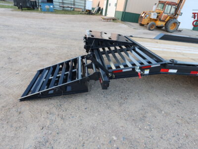 27 Hillcrest 176213SE 82″X21’+3′ Equipment