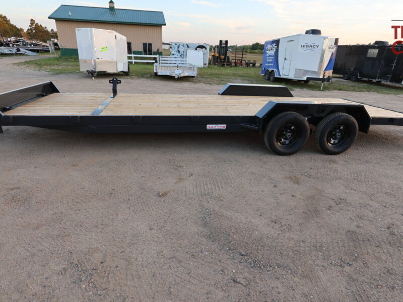 27 Hillcrest 7222SC2B 82″X22’+2′ Car Hauler