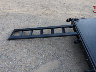 27 Hillcrest 7202SC2B 82″X20’+2′ Car Hauler