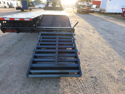 27 Hillcrest 159205SGMR 8.5’X20’+5′ Gooseneck Deckover