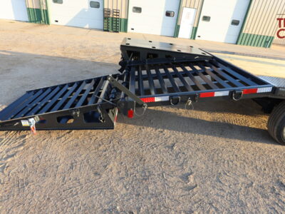27 Hillcrest 159205SGMR 8.5’X20’+5′ Gooseneck Deckover