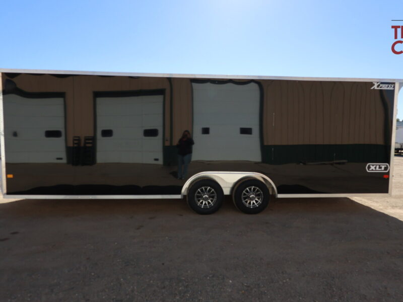 27 High Country/Xpress XPRES8.5X24-CH 8.5’X24′ Enclosed