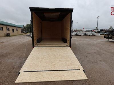 27 Darkhorse  DHW8.5X16TA35 8.5X16 Enclosed